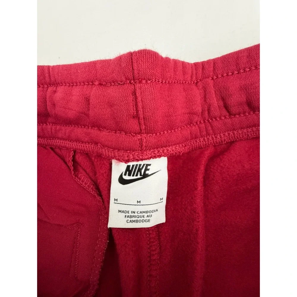 Nike Sportswear Club Fleece Shorts Mens Medium Red BV2671-890 NWOT
